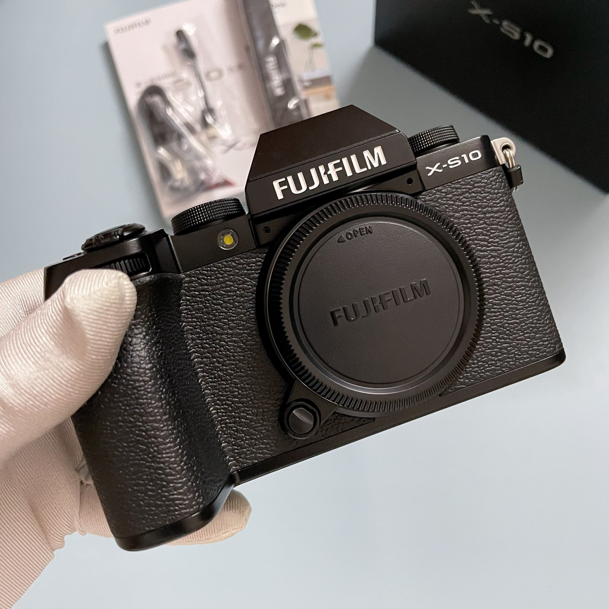 Máy ảnh FujiFilm X-S10 Cũ