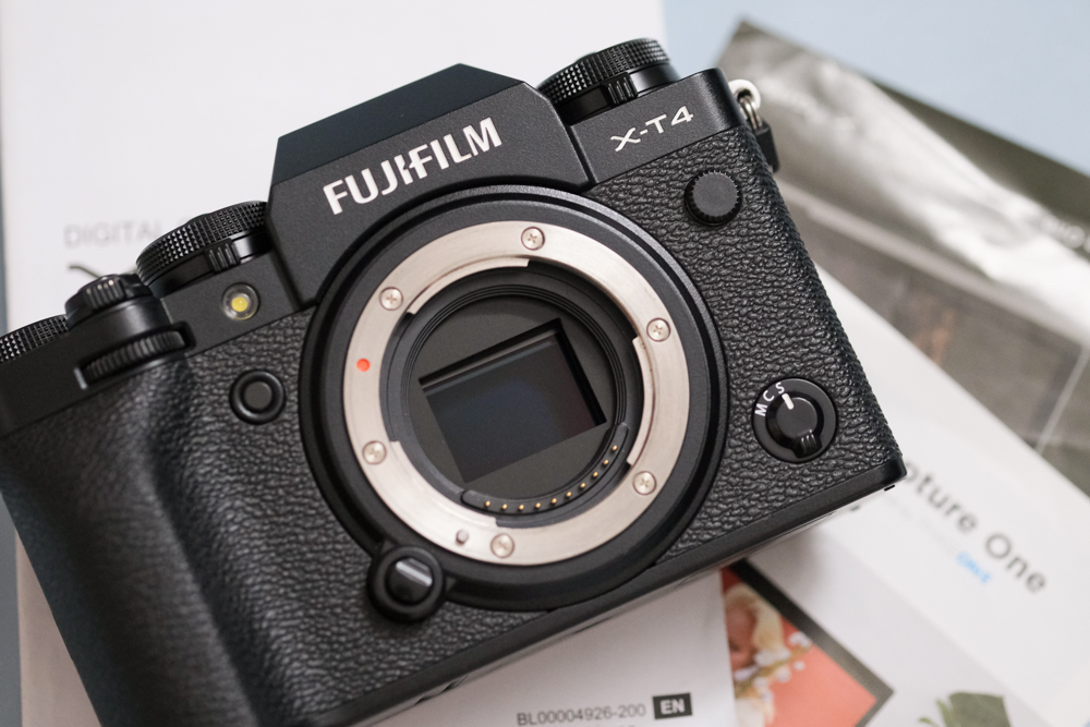 Lưu ý khi mua máy ảnh Fujifilm XT4 cũ