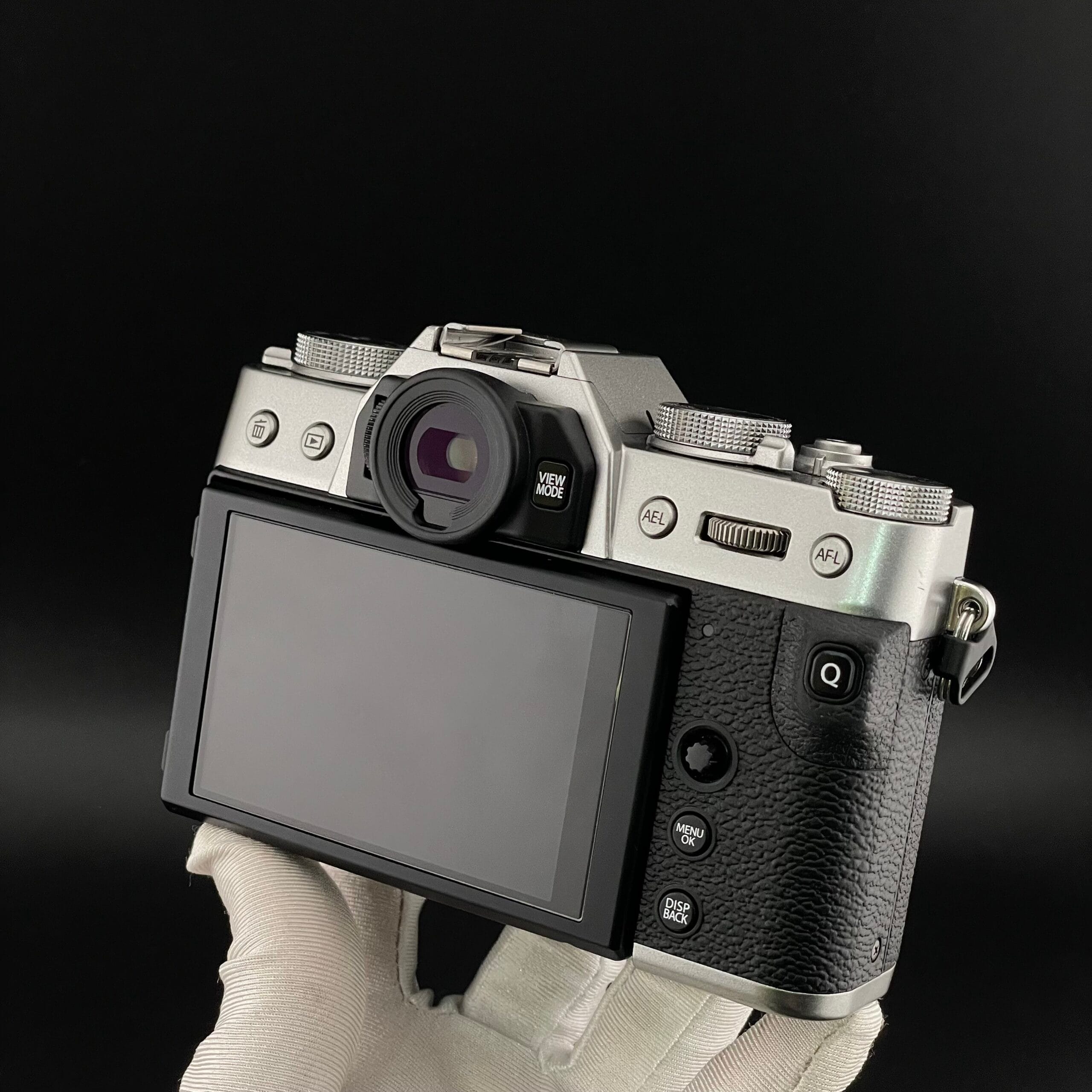 Tại sao nên mua Fujifilm X-T30 II cũ?