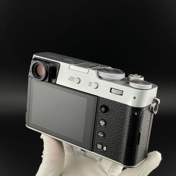 Kiểm tra số lượng shot máy ảnh fujifilm x100vi cũ