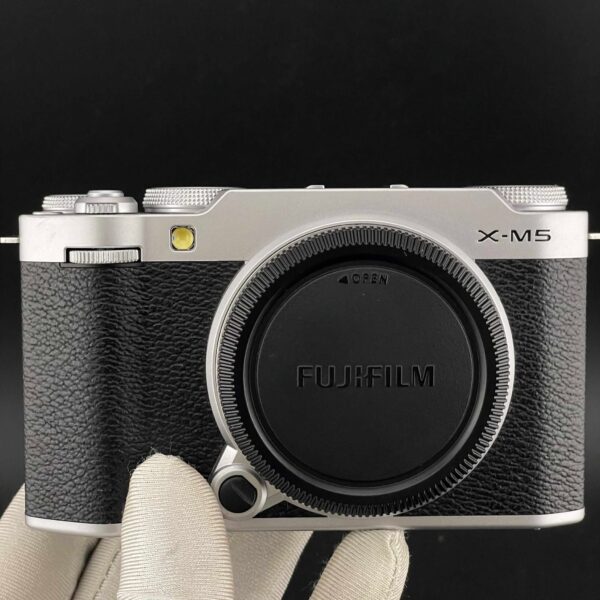 Mua Fujifilm X-M5 cũ
