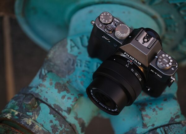 Fujifilm X-T30 III Với Thiết Kế Cổ Điển Vượt Thời Gian